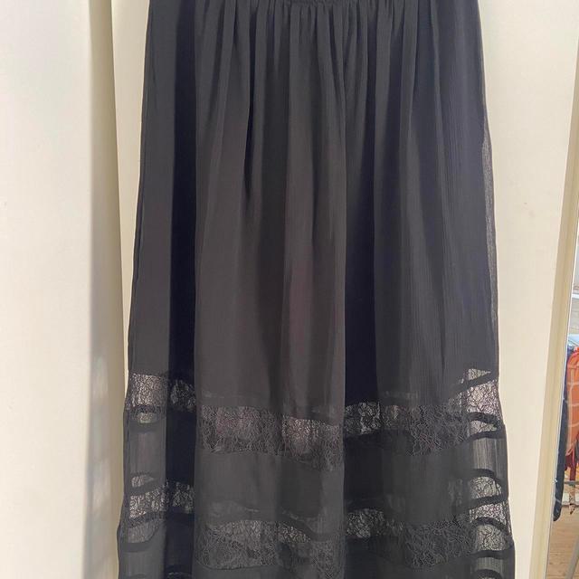 H&M Women's Skirt - Black - UK 10 on Productcaster.