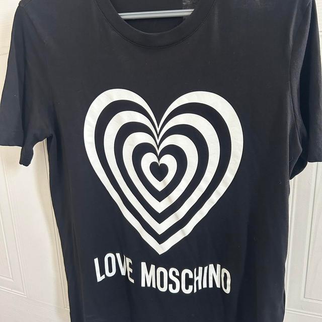 Love Moschino Women's T-shirt - Black - 12 on Productcaster.