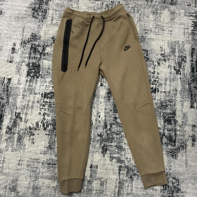 Nike Men's Sweatpants - Tan - M on Productcaster.