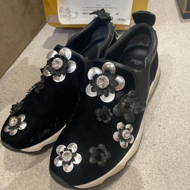 Fendi Women's Trainers - Black - UK 7 on Productcaster.