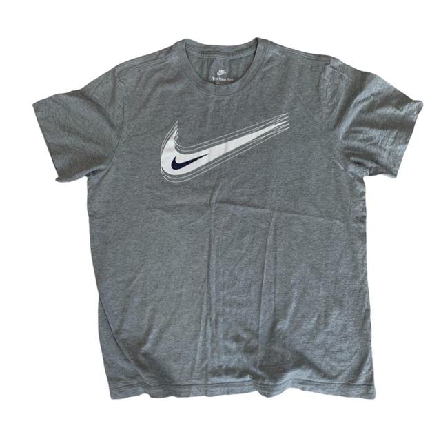 Nike Men's T-shirt - Grey - M on Productcaster.