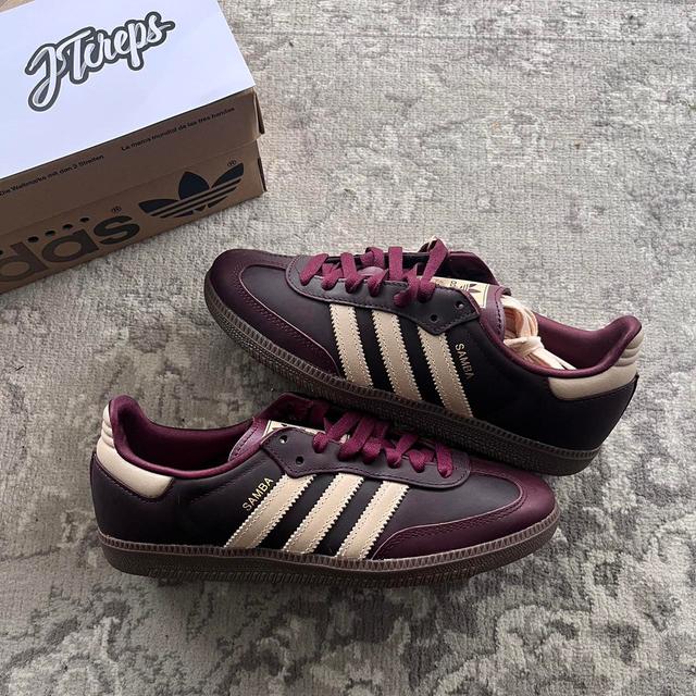 Adidas Women's Trainers - Burgundy/Purple - UK 6 on Productcaster.