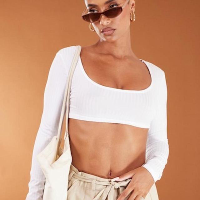 PrettyLittleThing Women's Crop top - White - 8 on Productcaster.