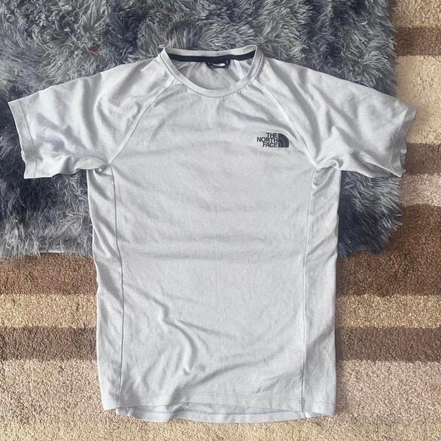 The North Face Men's T-shirt - White/Grey - XS on Productcaster.