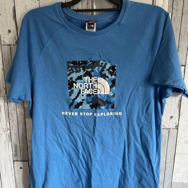 The North Face Men's T-shirt - Blue - M on Productcaster.