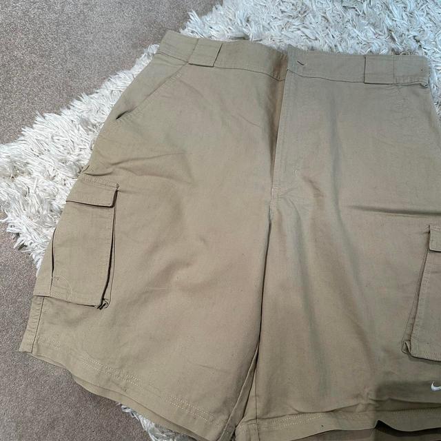 Nike Men's Shorts - Tan/Cream - M on Productcaster.