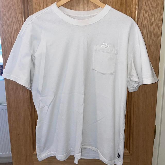 Nike Men's T-shirt - White - M on Productcaster.