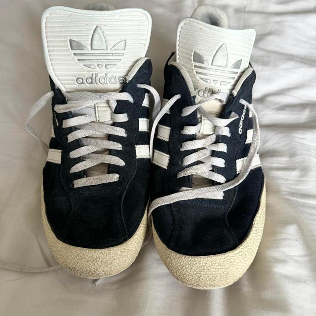 Adidas Men's Trainers - Navy/White - UK 11 on Productcaster.