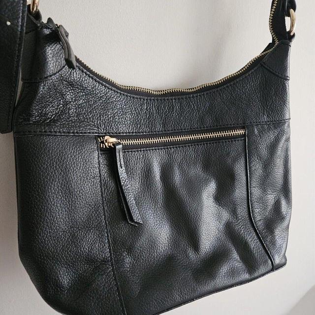 Accessorize Women's Shoulder bags - Black on Productcaster.