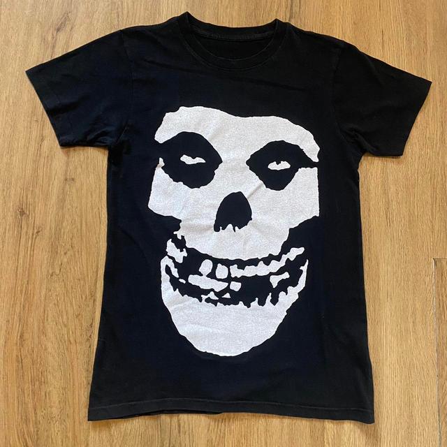 Vintage Men's T-shirt - Black/White - S on Productcaster.