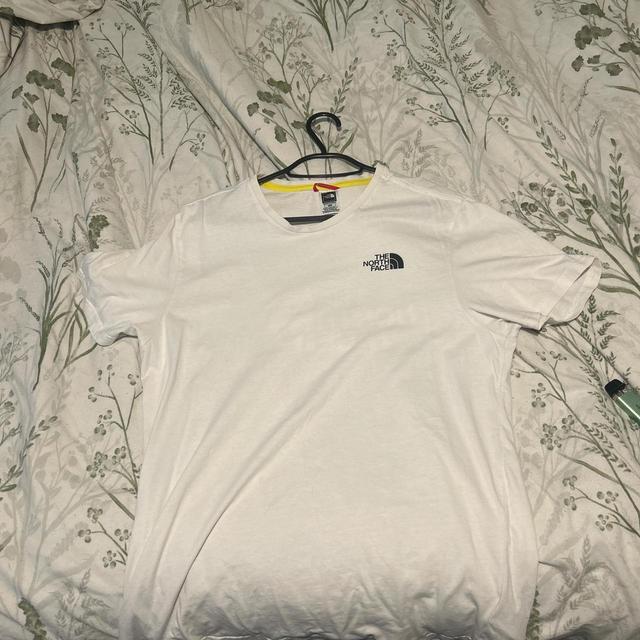 The North Face Men's T-shirt - White - M on Productcaster.