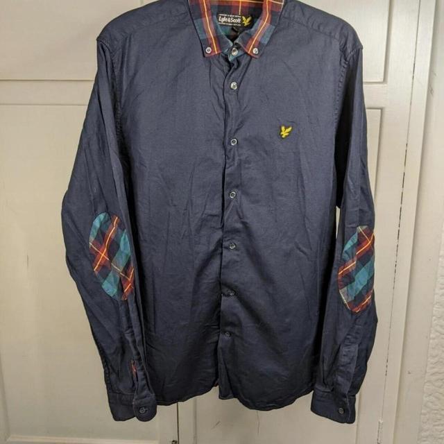 Lyle & Scott Men's Shirt - Navy/Multi - M on Productcaster.