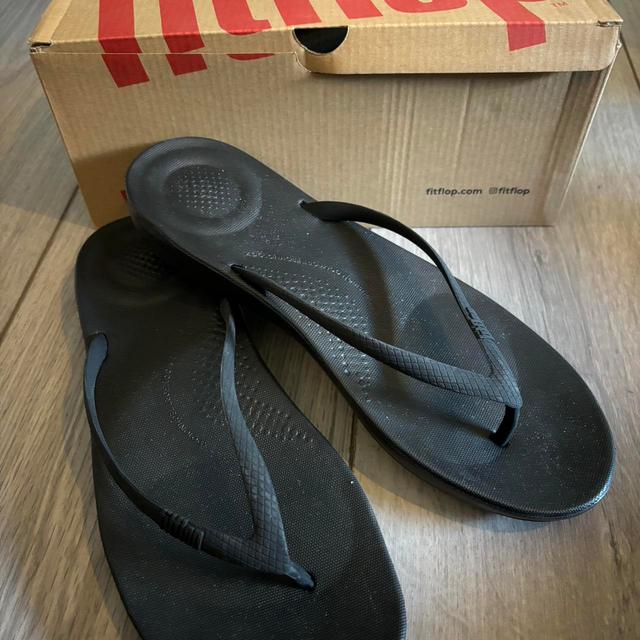 FitFlop Women's Flip flops - Black - UK 7 on Productcaster.