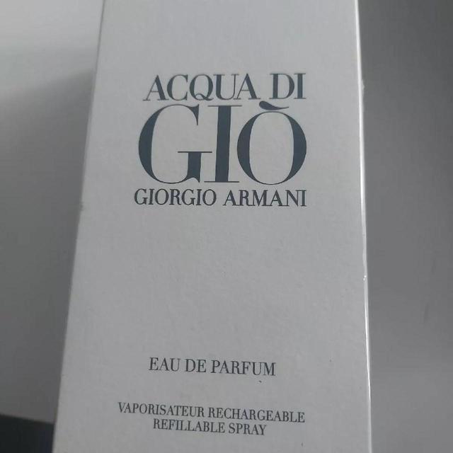 Armani Fragrance - White/Blue on Productcaster.