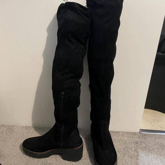 Women's Over the knee Boots - Black - UK 5 on Productcaster.