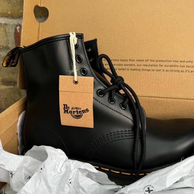 Dr. Martens Men's Lace up Boots - Black - UK 8 on Productcaster.