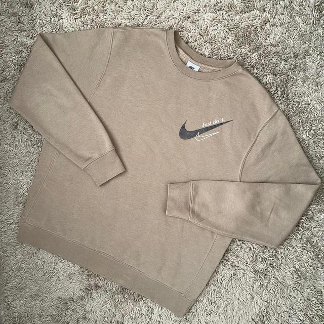 Nike Men's Sweatshirt - Tan - M on Productcaster.