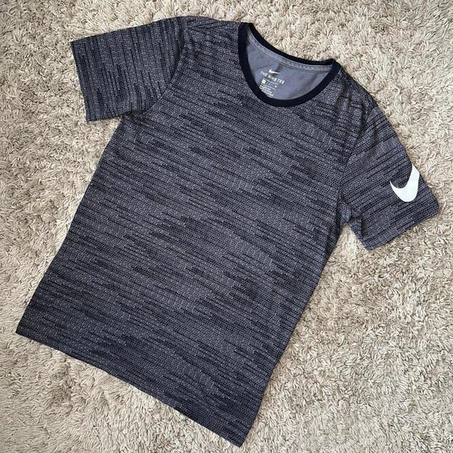 Nike Men's T-shirt - Grey - S on Productcaster.