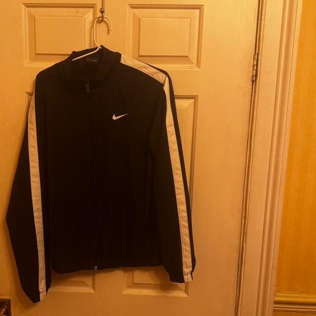 Nike Men's Lightweight Jacket - Black/White - M on Productcaster.