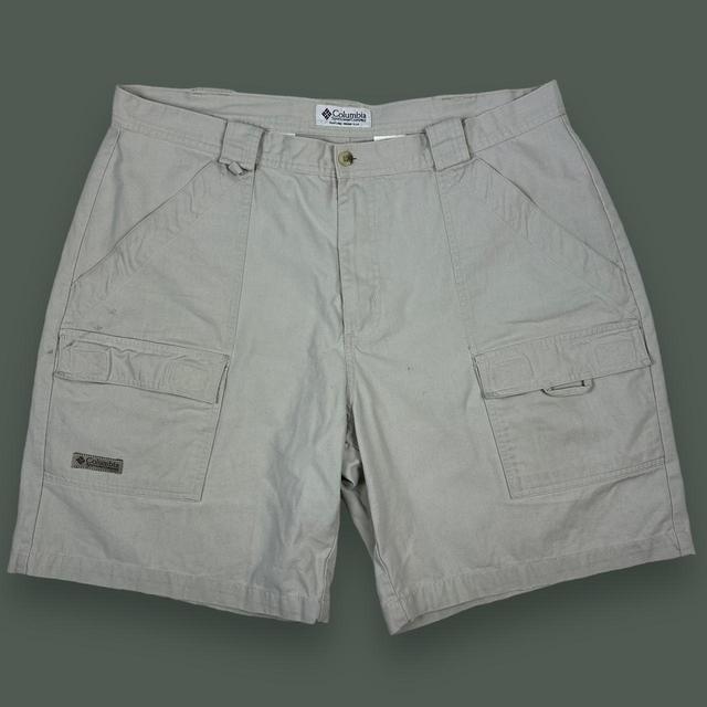 Columbia Sportswear Men's Shorts - White/Cream - 38" on Productcaster.