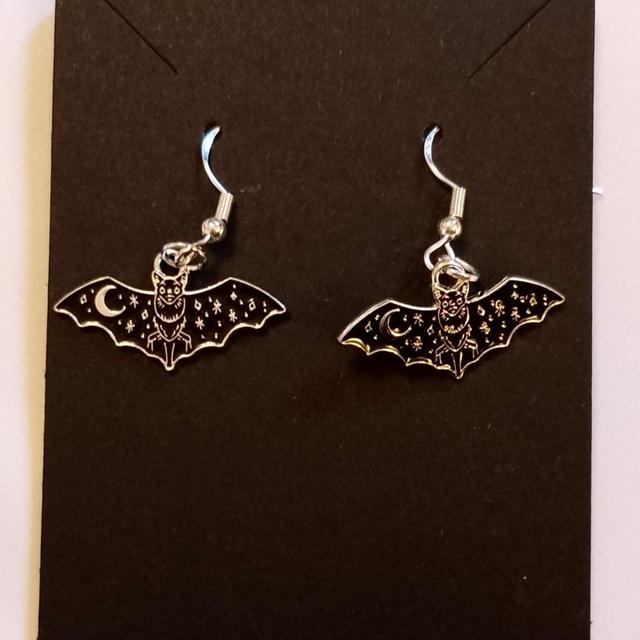 !M?ERFECT Women's Earrings - Black/Silver on Productcaster.