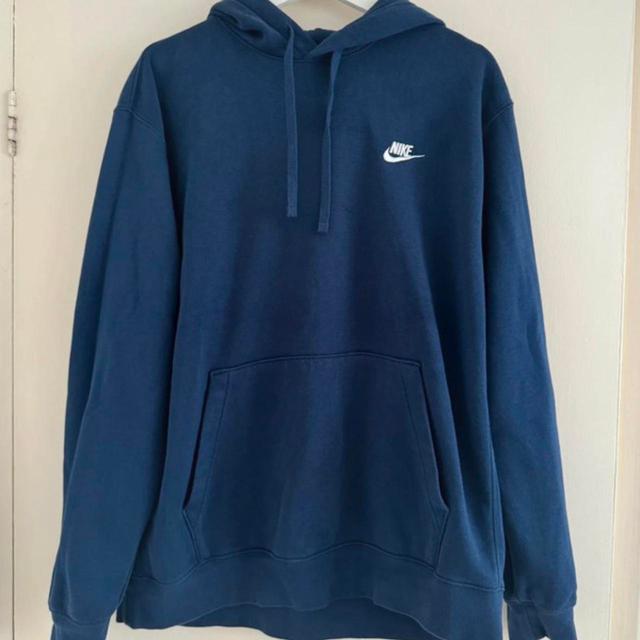 Nike Men's Jumper - Navy/Blue - L on Productcaster.