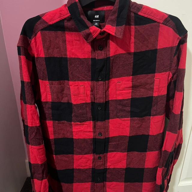 H&M Men's Shirt - Red - S on Productcaster.