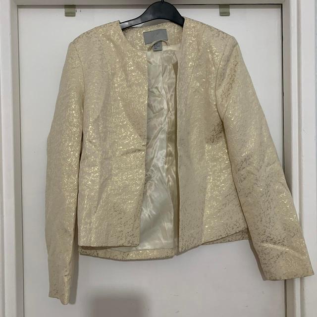 H&M Women's Tailored jacket - Cream/Gold - UK 10 on Productcaster.