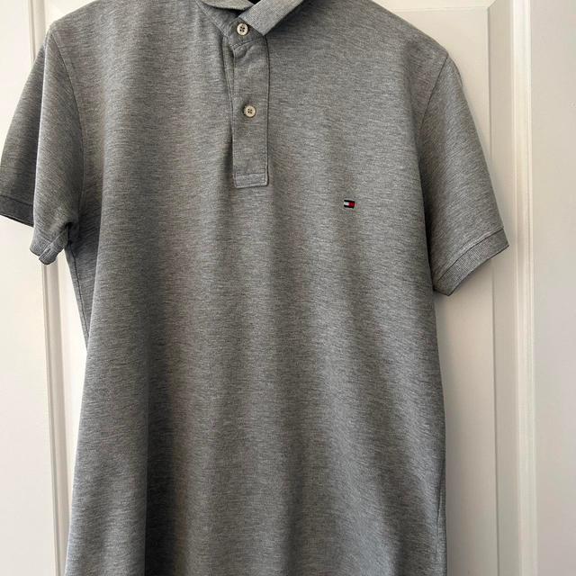 Tommy Hilfiger Men's Polo shirt - Grey - M on Productcaster.