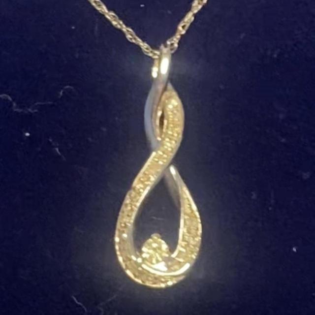 Women's Necklace - Gold on Productcaster.