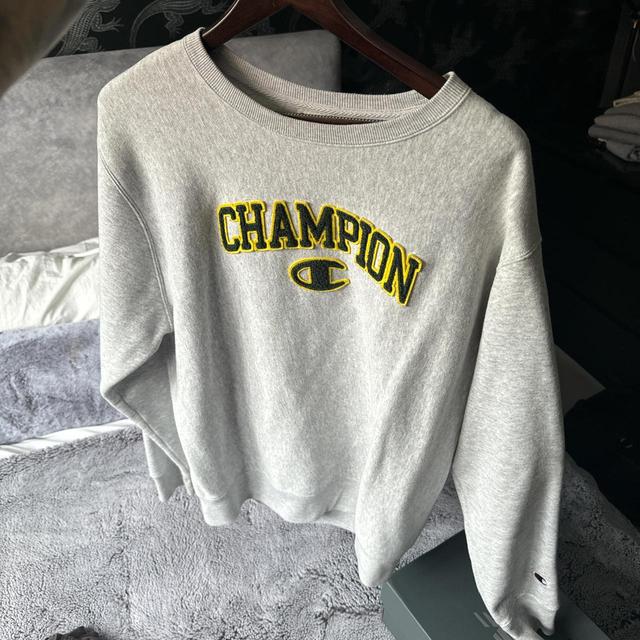 Champion Men's Jumper - Grey - L on Productcaster.