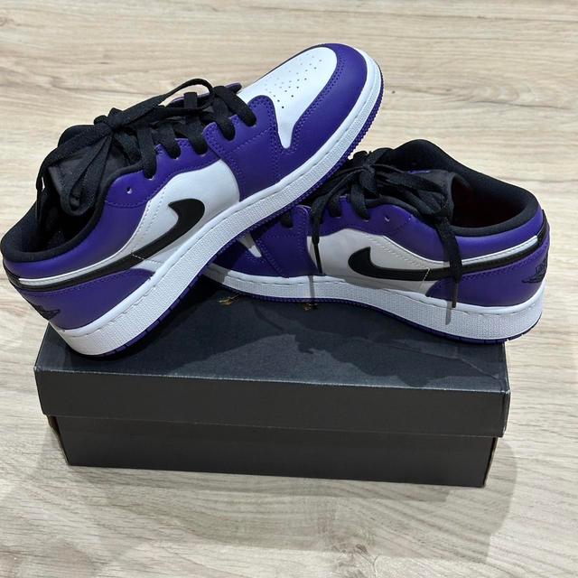 Nike Women's Trainers - Purple/Blue - UK 6 on Productcaster.