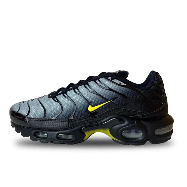 Nike Men's Trainers - Black/Yellow - UK 10 on Productcaster.