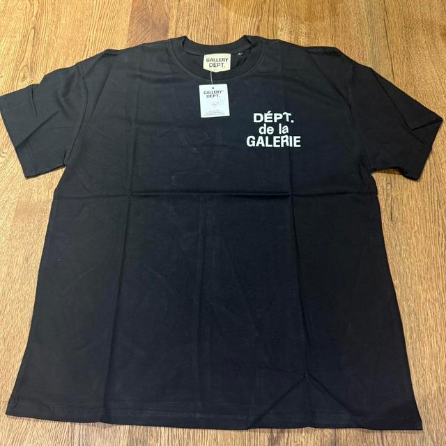 Gallery Dept. Men's T-shirt - Black - S on Productcaster.