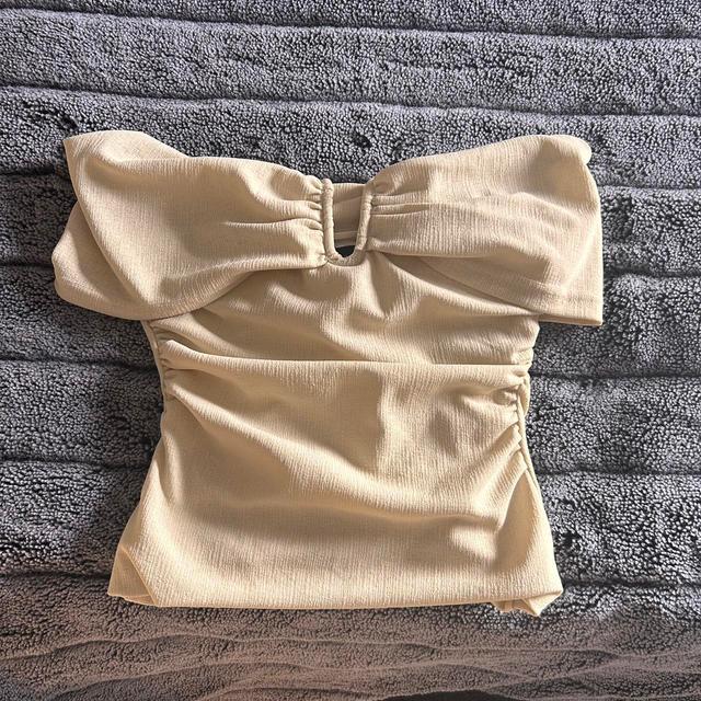 Zara Women's Crop top - Cream/Tan - XS on Productcaster.