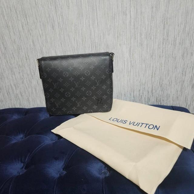 Louis Vuitton Men's Shoulder bags - Black/Grey on Productcaster.