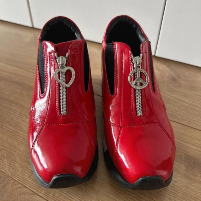 Love Moschino Women's Trainers - Red - UK 5 on Productcaster.