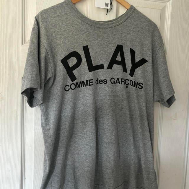 Comme des Garçons Play Men's T-shirt - Grey - XL on Productcaster.