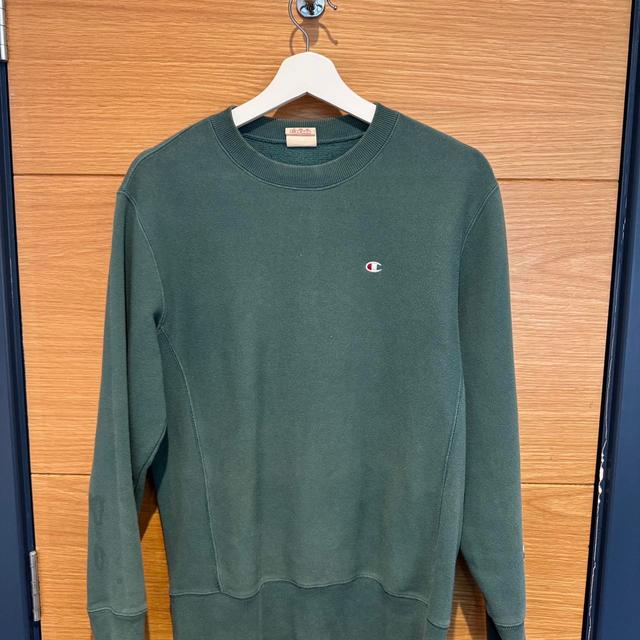 Champion Men's Sweatshirt - Green - M on Productcaster.