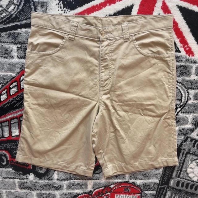 Wrangler Men's Shorts - Tan/Cream - M on Productcaster.