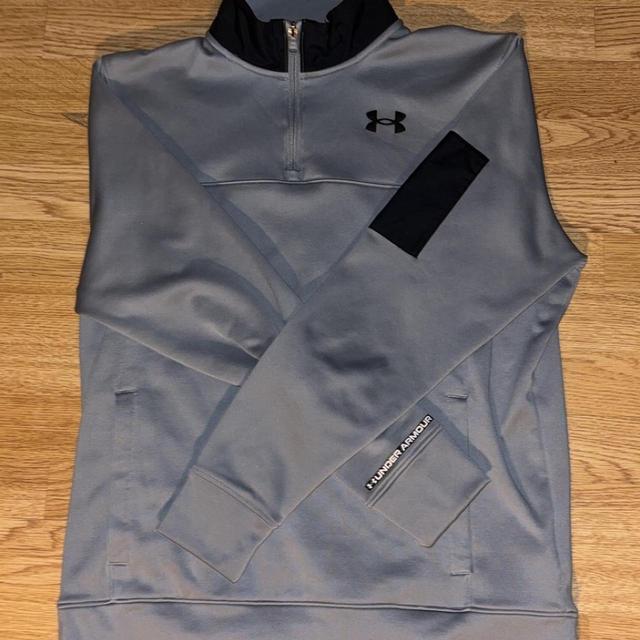 Under Armour Men's Jumper - Grey - M on Productcaster.