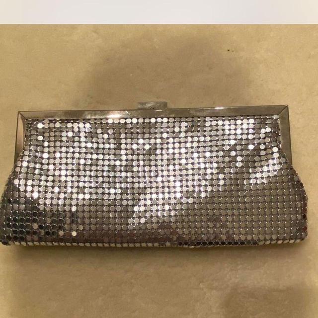 La Regale Women's Clutch bags - Silver on Productcaster.