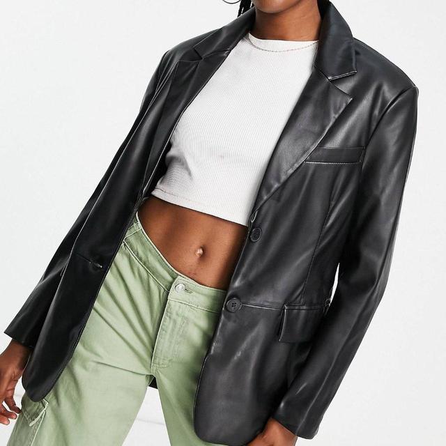 Bershka Women's Blazer Jacket - Black - S on Productcaster.