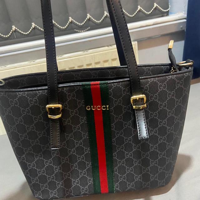 Gucci Women's Bag - Black/Multi on Productcaster.