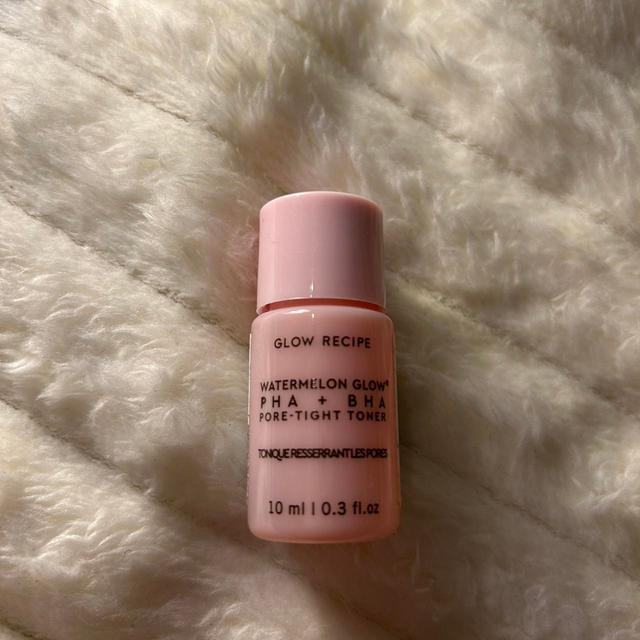 Glow Recipe Skincare - Pink/White on Productcaster.