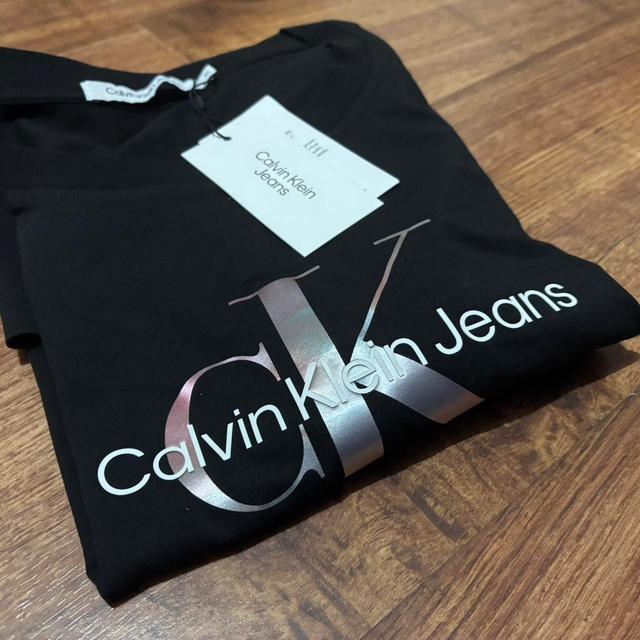 Calvin Klein Women's T-shirt - Black - XL on Productcaster.