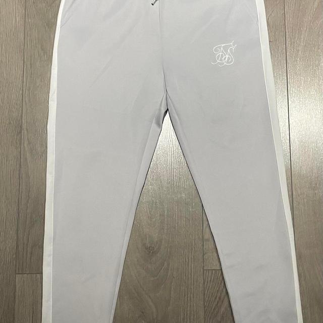 SIKSILK Men's Sweatpants - White/Grey - M on Productcaster.