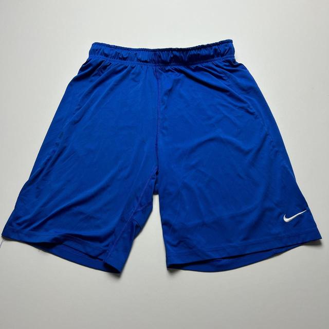 Nike Men's Shorts - Blue - M on Productcaster.