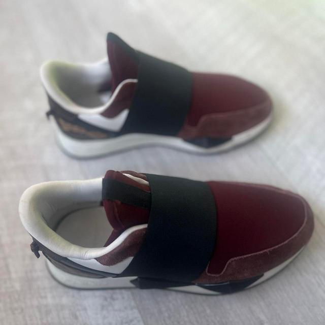 Givenchy Women's Trainers - Burgundy/Black - UK 4 on Productcaster.