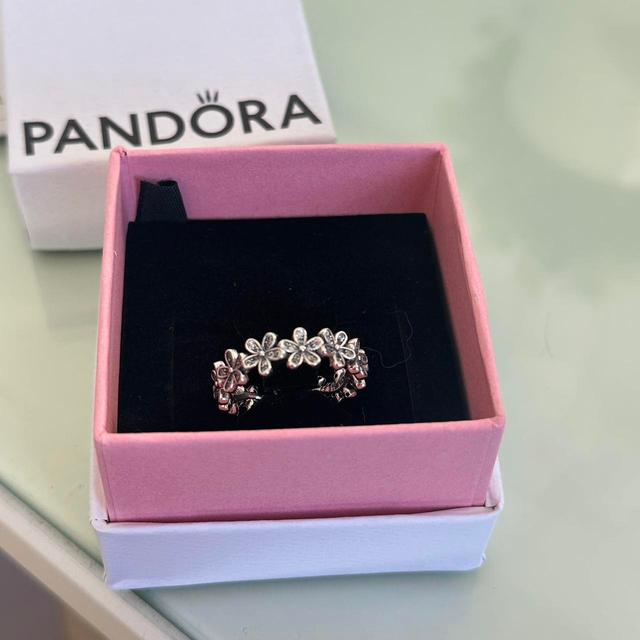 PANDORA Women's Ring - Silver on Productcaster.